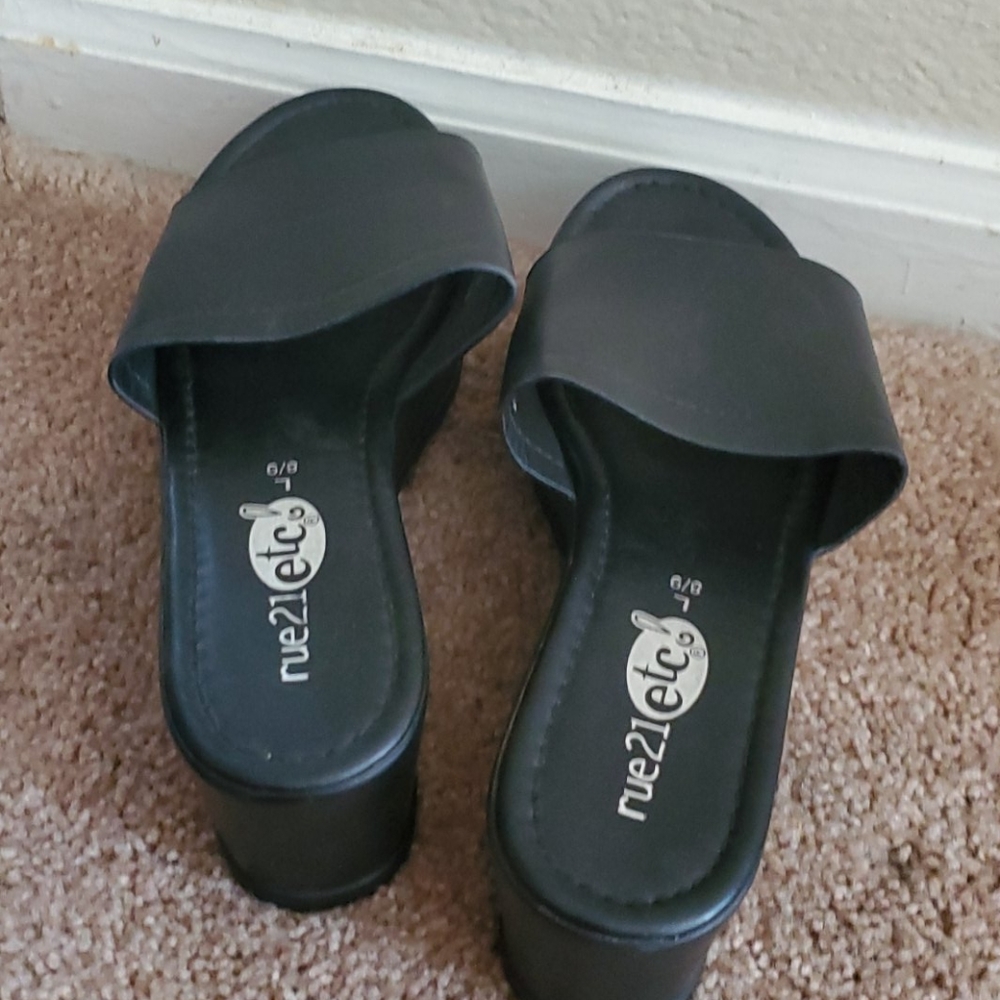 Shoes - Picture 1 of 2